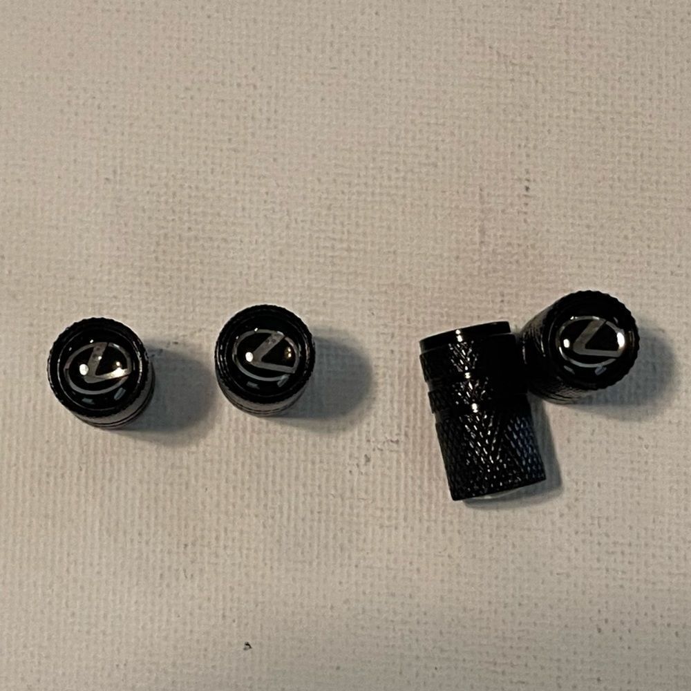 Lexus logo valve Stem caps in Black set of 4. NWT